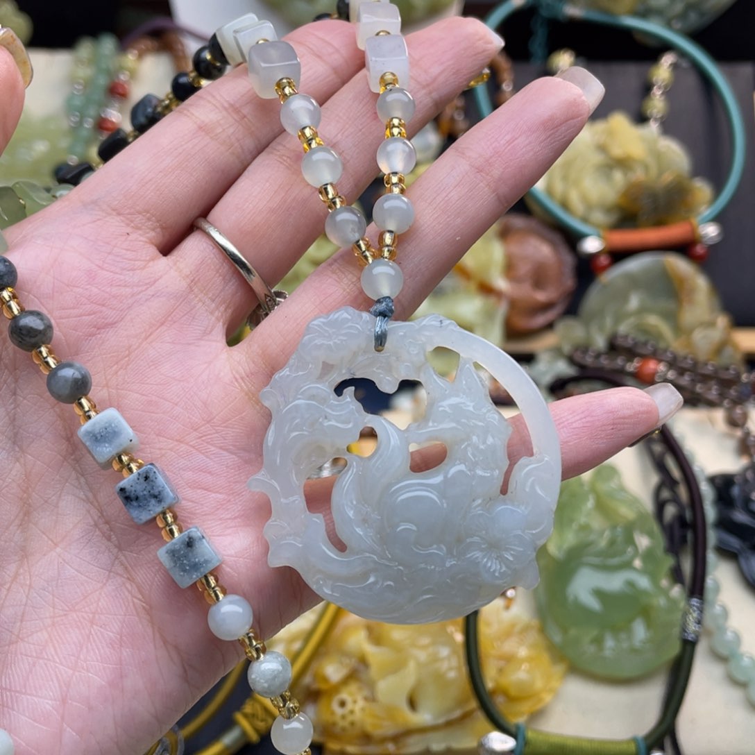 蛇纹石玉颈饰未镶嵌^****^