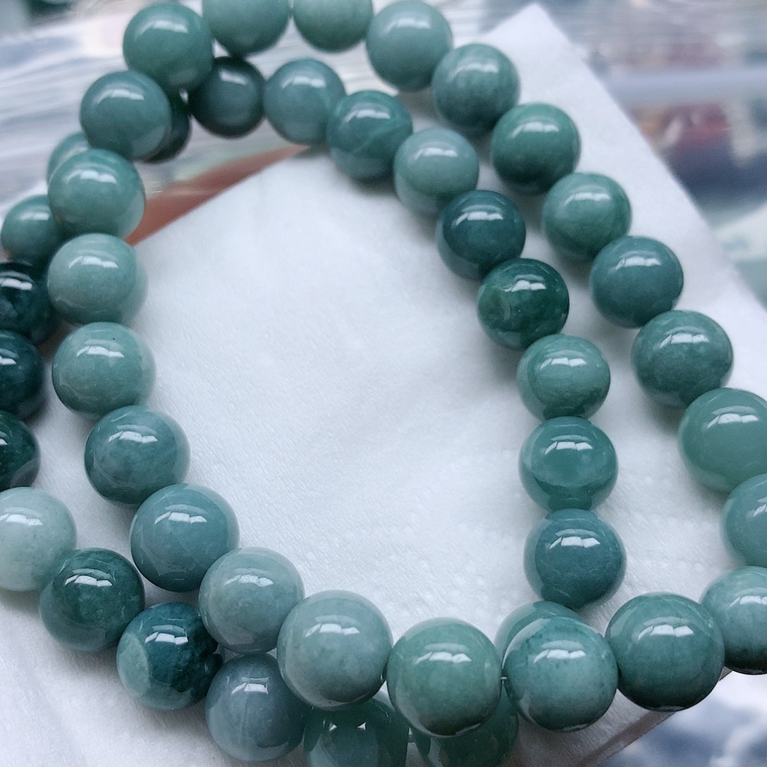 翡翠颈饰未镶嵌手串