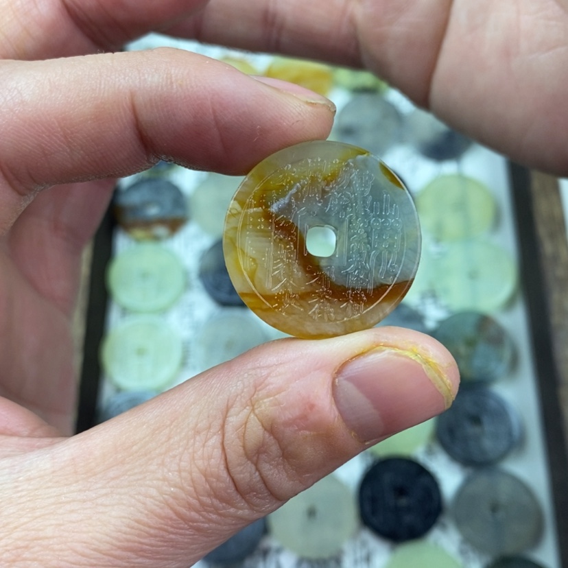 【闪购商品】岫玉颈饰未镶嵌直径2.6岫玉山鬼花钱