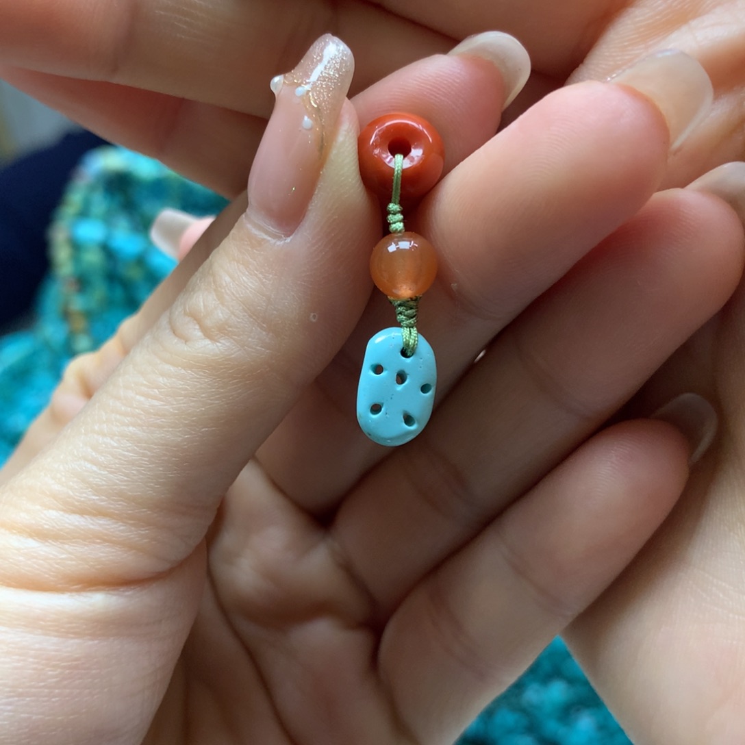 南红玛瑙配饰未镶嵌