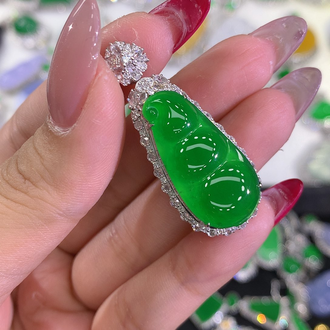 翡翠颈饰18K金镶嵌黎*111111111111