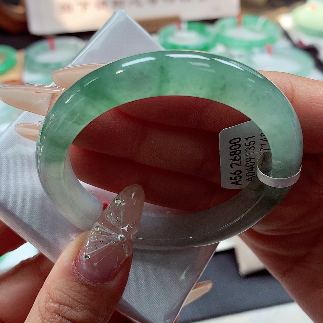 翡翠手镯（贵妃镯）未镶嵌（39号）66