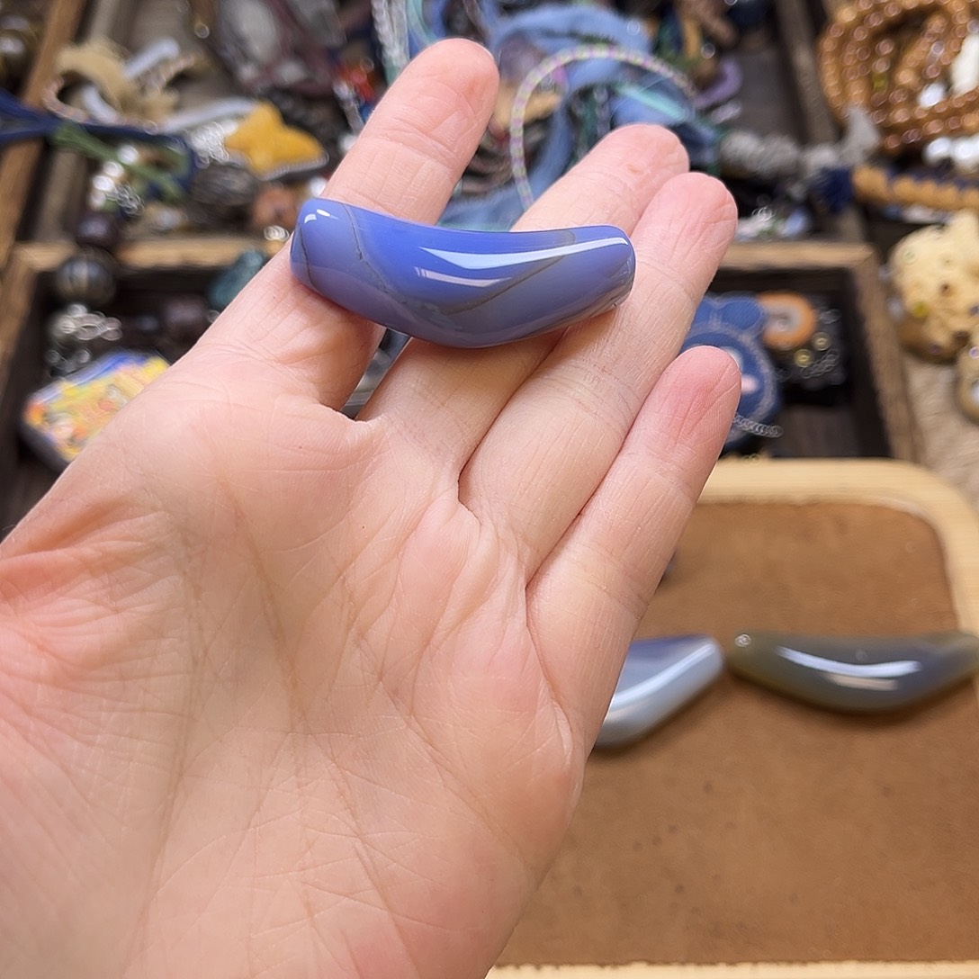 莫***心非金属莫莫莫不关心