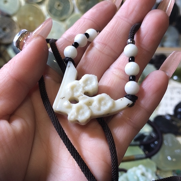 岫玉岫玉挂件未镶嵌