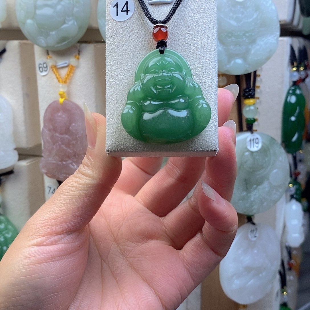 未镶嵌东陵石颈饰