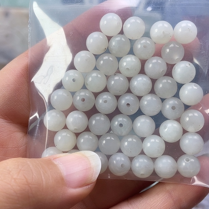 木***慧石英质玉未镶嵌颈饰