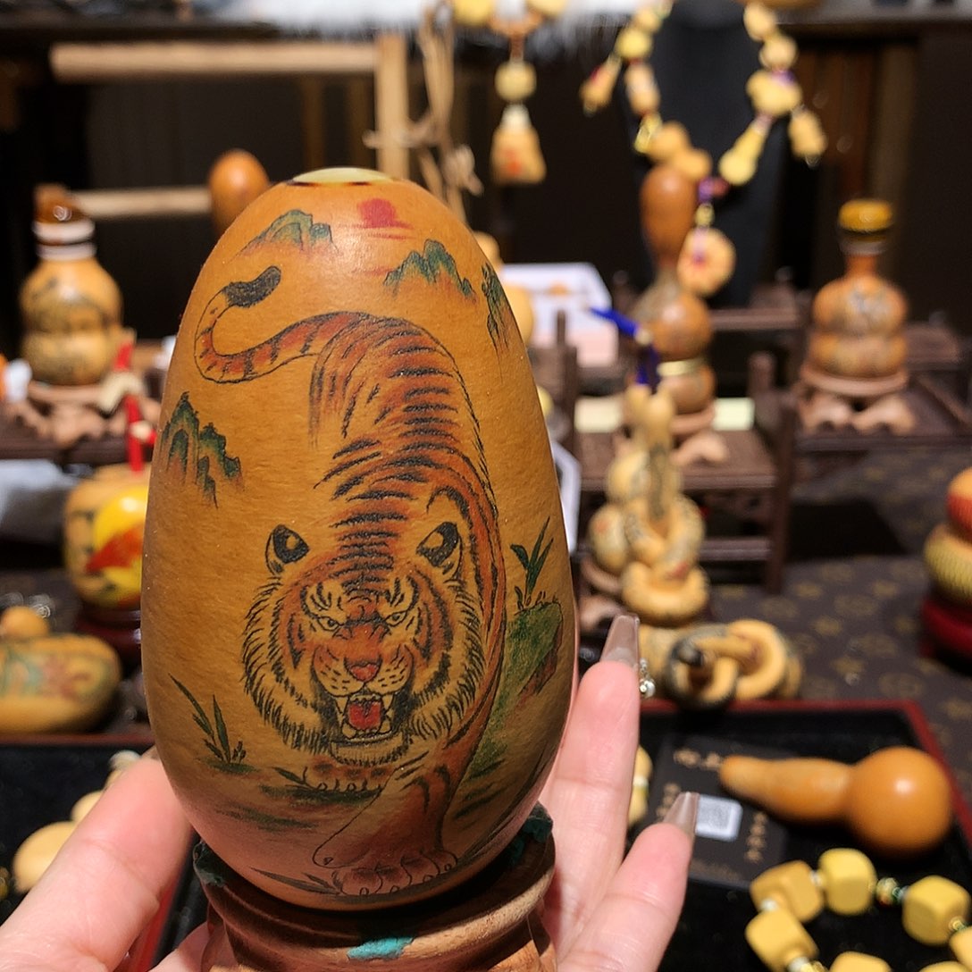 寻***夏大叶紫檀（黑酸枝木类）