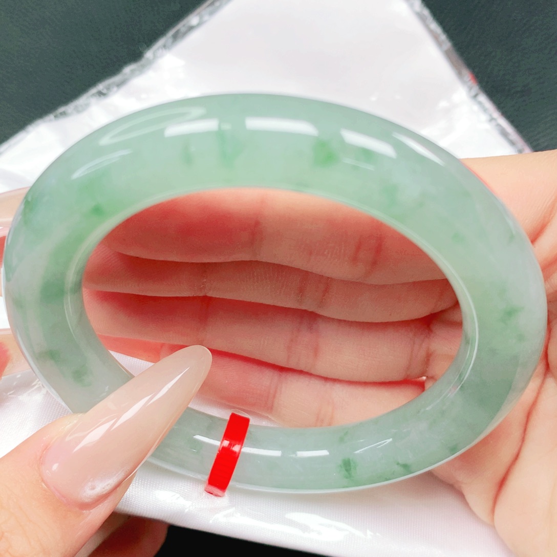 翡翠未镶嵌手镯54