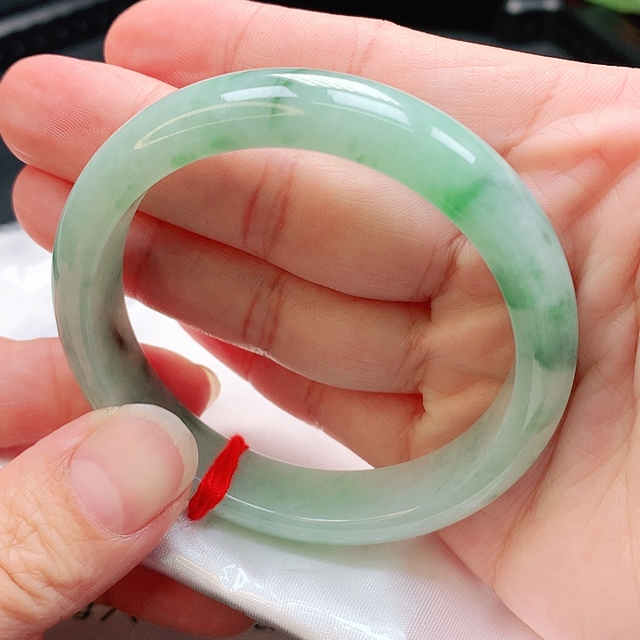 翡翠手镯未镶嵌手镯54