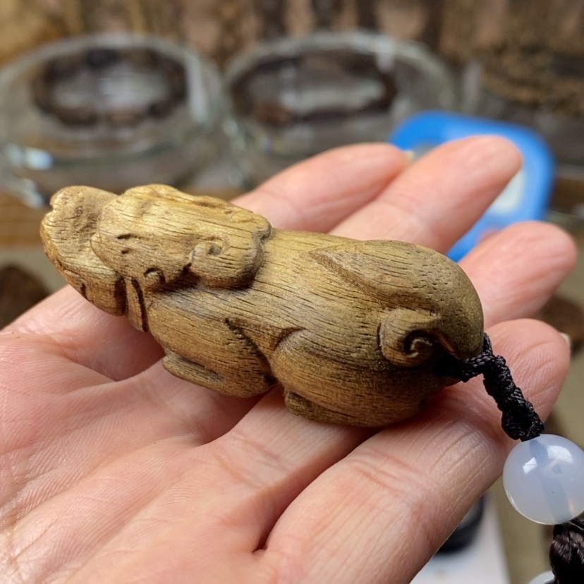 【闪购商品】沉香沉香碎屑菩萨