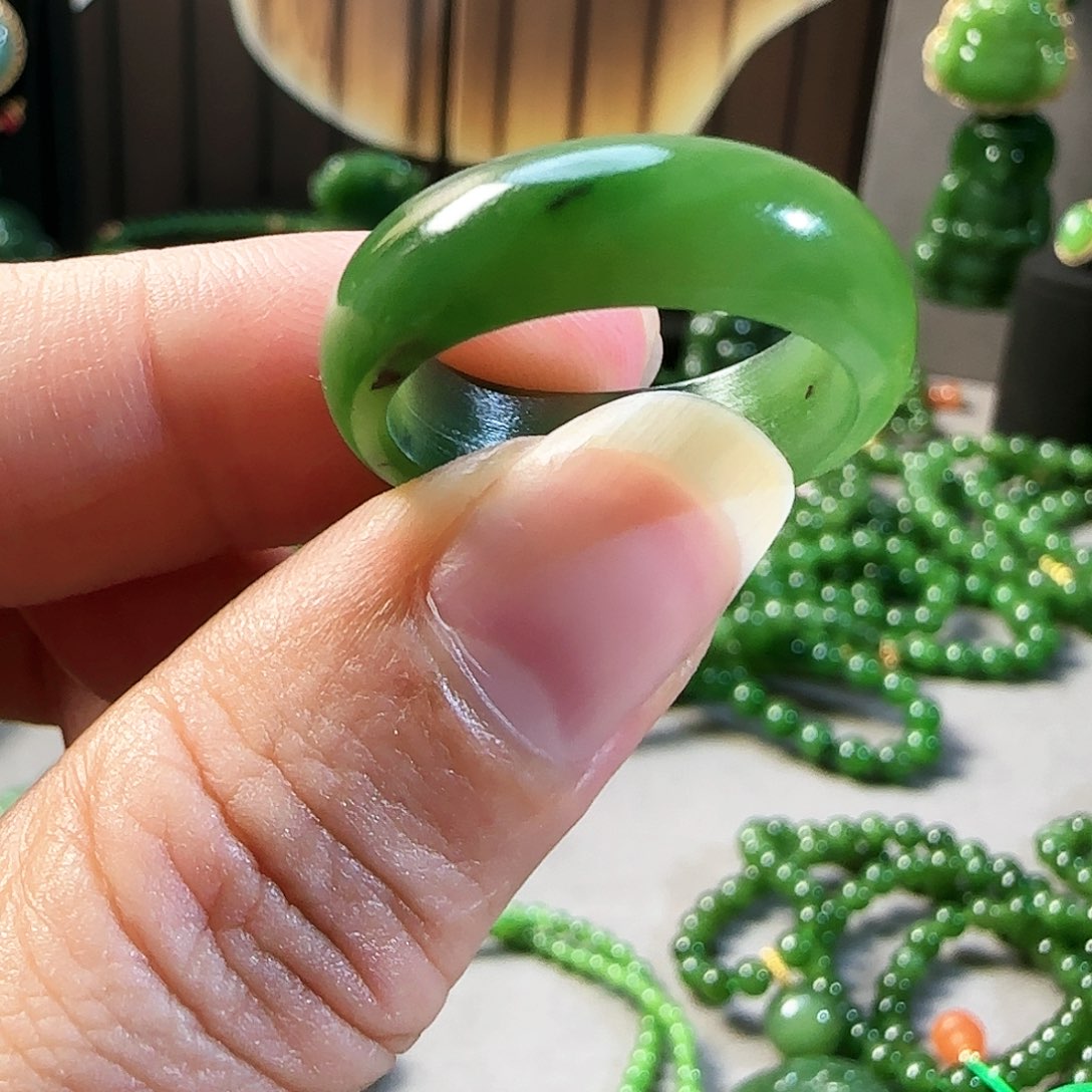 和田玉（碧玉）戒指未镶嵌