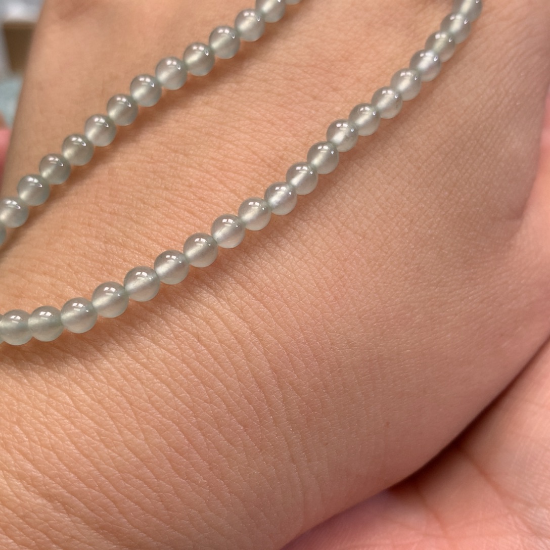 翡翠未镶嵌颈饰卡3.8左右冰种起光小米珠项链