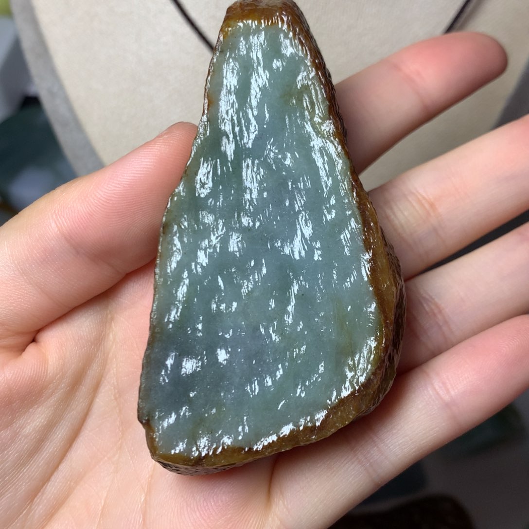 翡翠颈饰未镶嵌吊坠