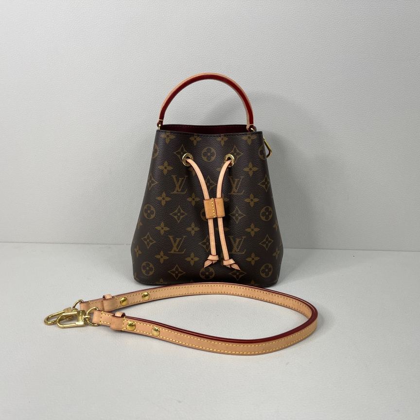 95新 LouisVuitton/路易威登 neonoebb老花水桶包6051