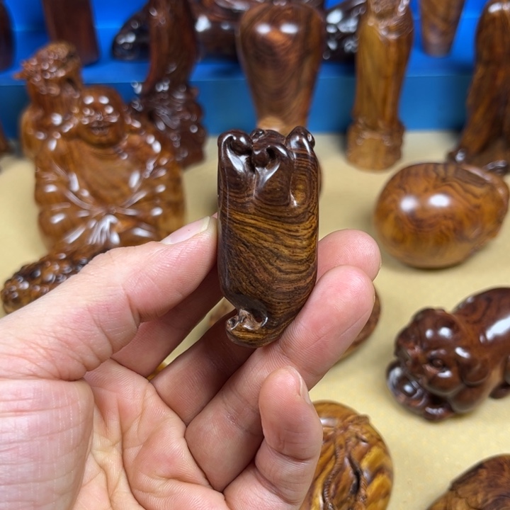 黄花梨降香黄檀把件