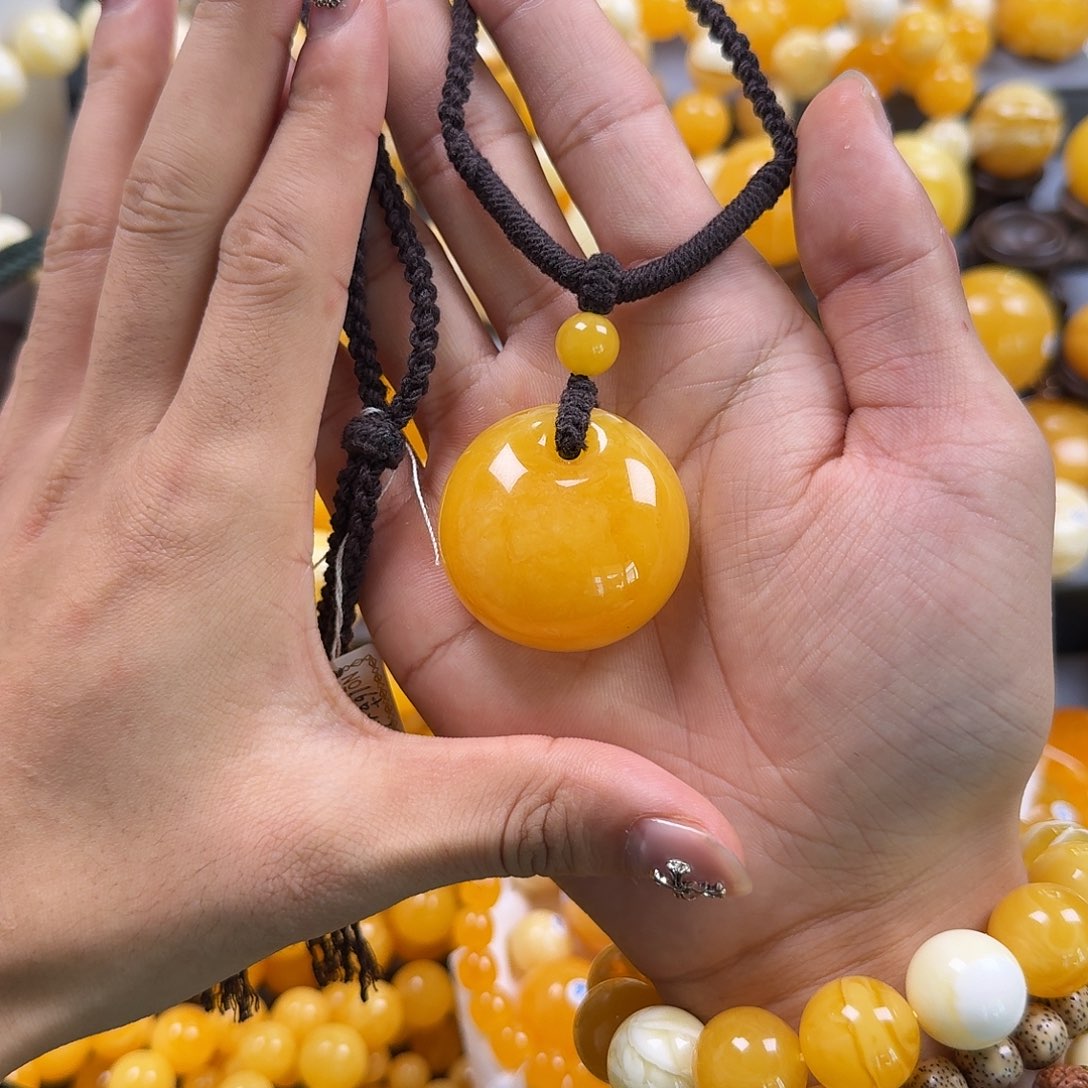 琥珀珠宝奇石未镶嵌公主扣