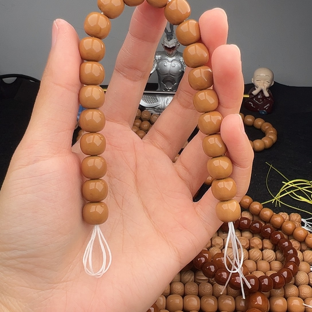 劉***.手串猴头核桃全品老型10.9-9.7