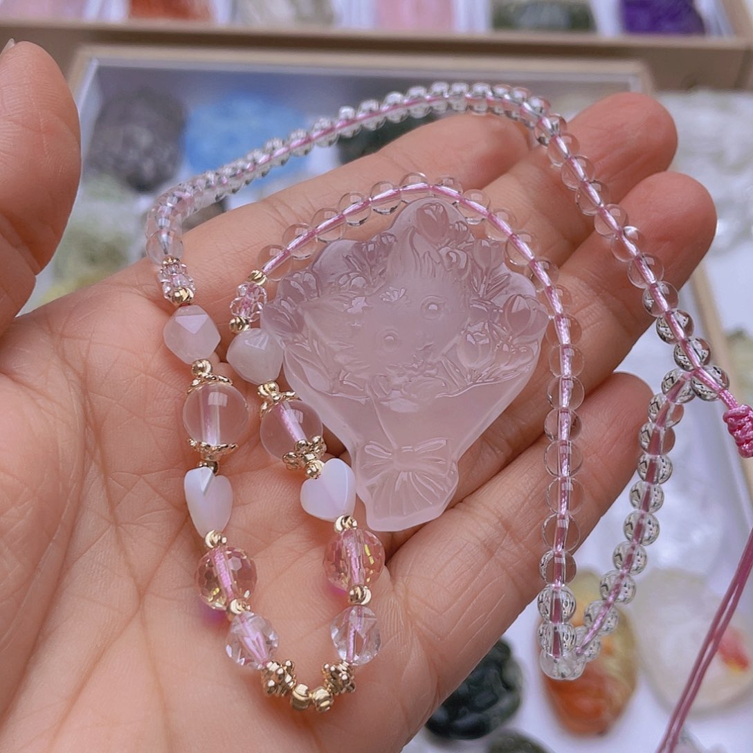 未镶嵌吊坠(不含链)水晶?****?