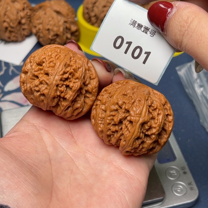 文玩核桃把件粗筋44