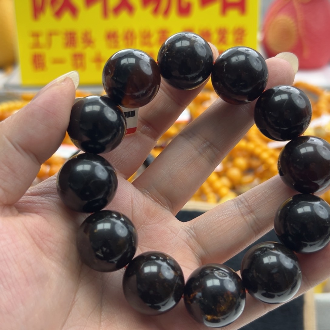 琥珀珠宝奇石未镶嵌