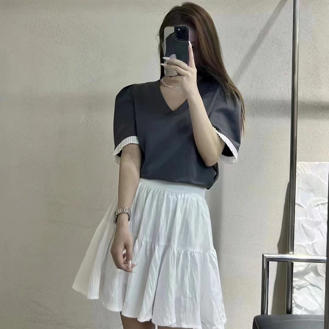 3151 拼接V领上衣