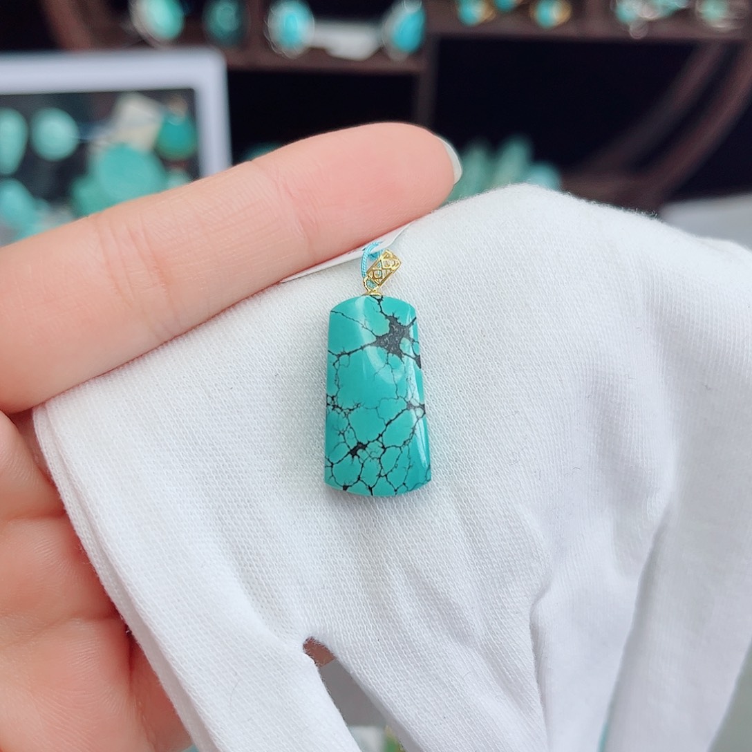 绿松石18K金镶嵌绿松石