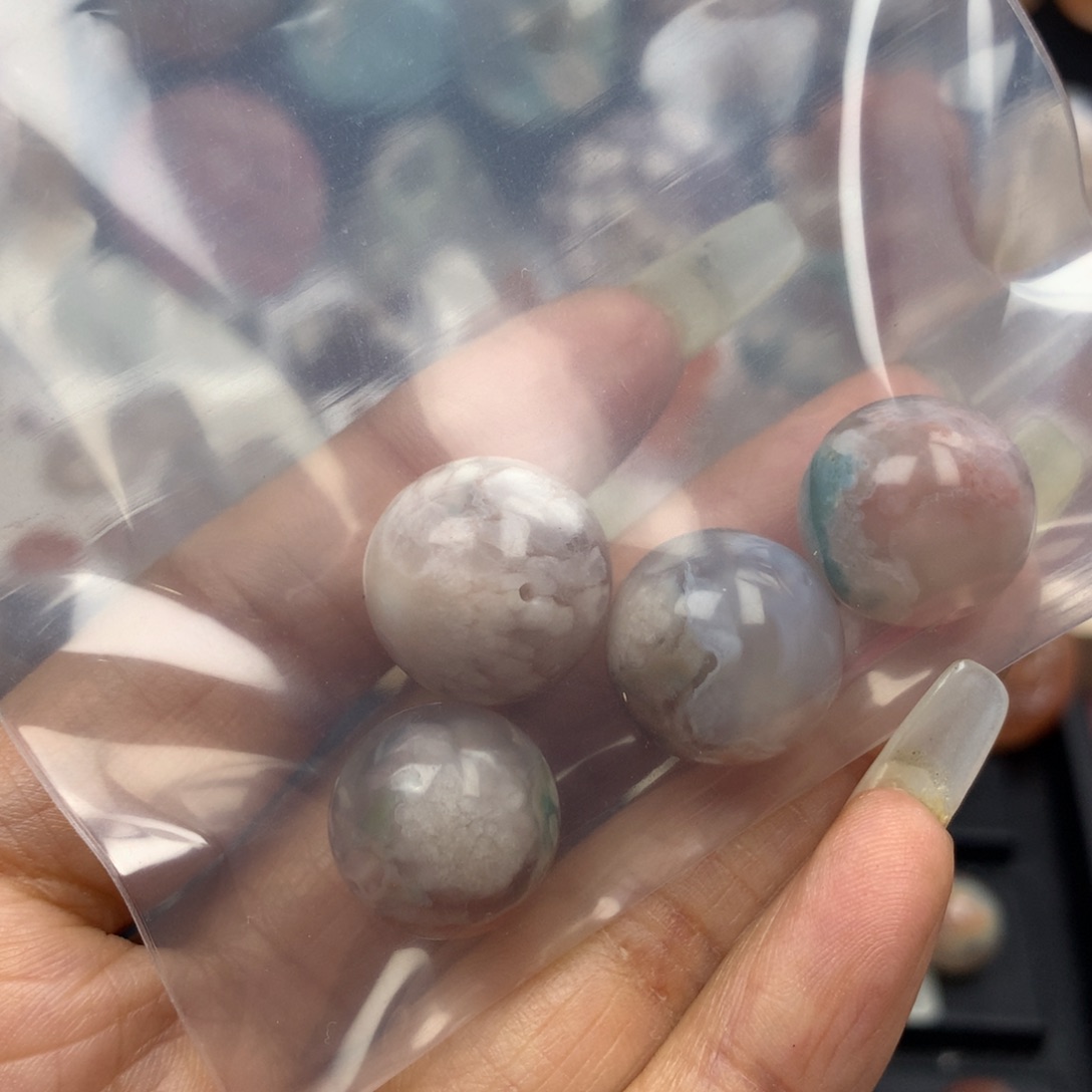 查罗石合金颈饰˙****