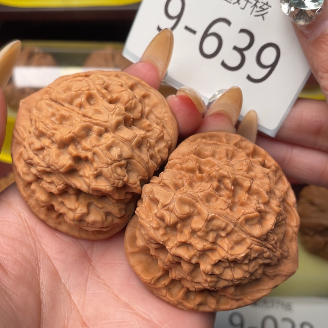 文玩核桃把件52全品麒麟纹官帽