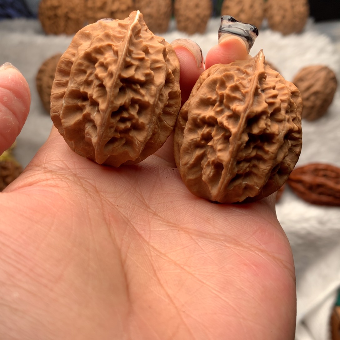 文玩核桃吊坠小武核桃16