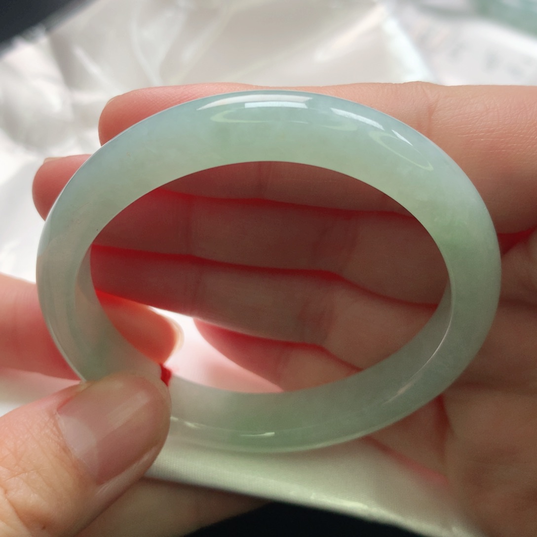 翡翠手镯未镶嵌51贵妃