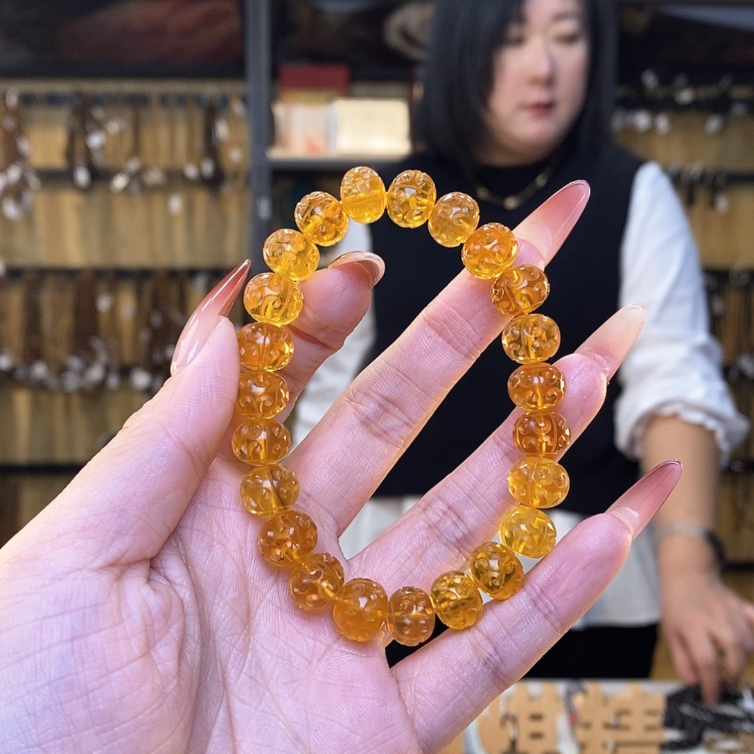 琥珀裸石未镶嵌淡*10m金珀