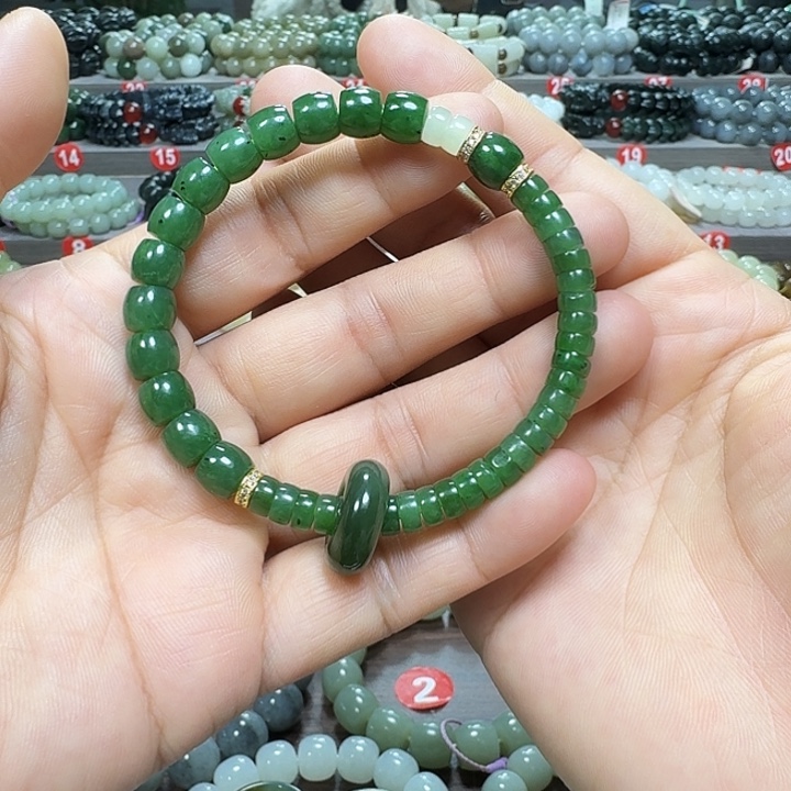 未镶嵌手链和田玉（碧玉）直切卡8