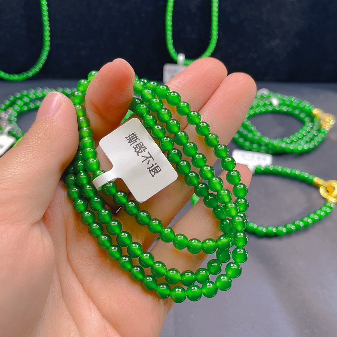 翡翠未镶嵌颈饰卡5