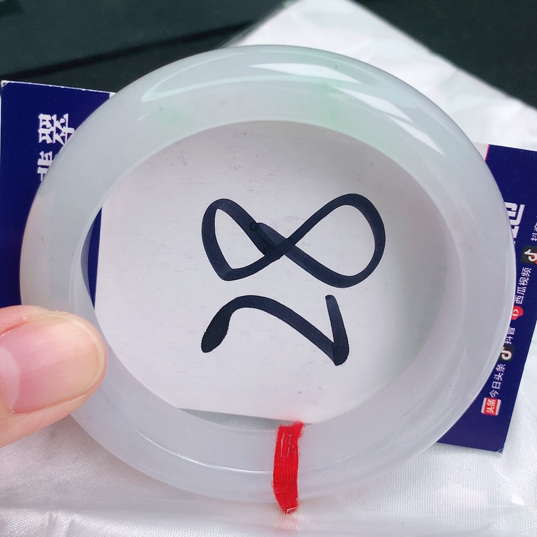 翡翠手镯未镶嵌缅甸天然A货翡翠