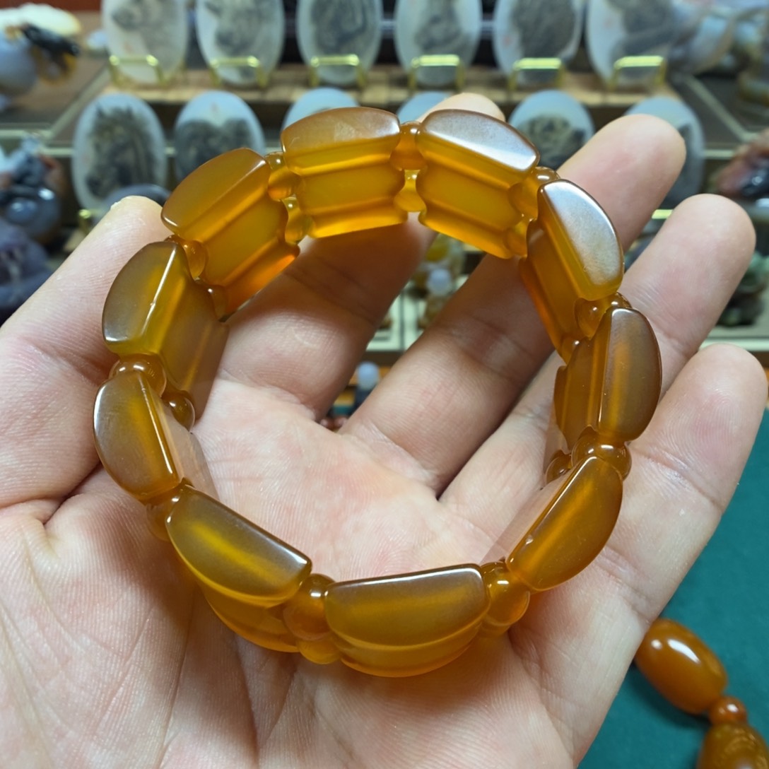 玛瑙/玉髓颈饰未镶嵌