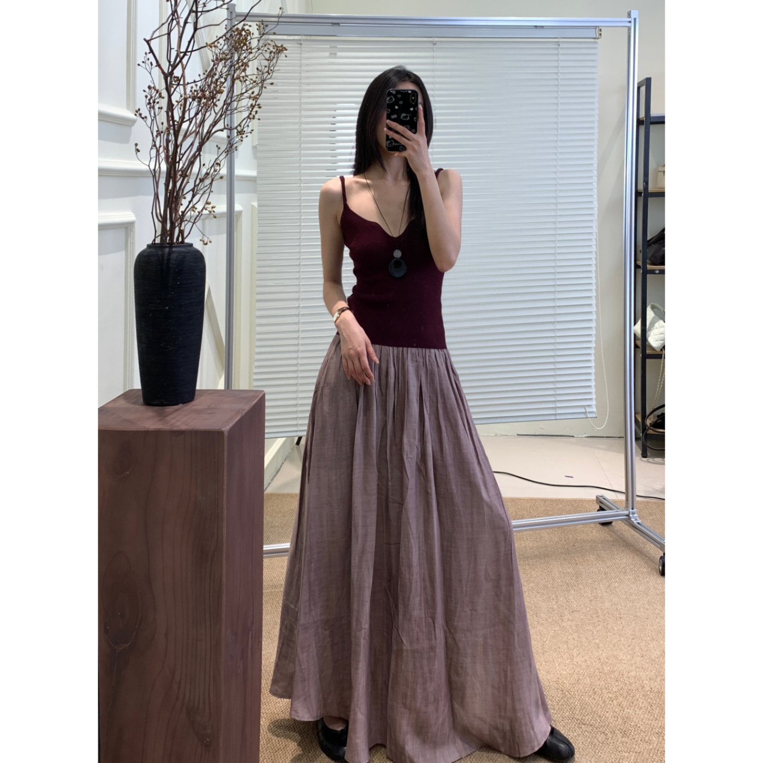 LLEI大蕾/垂坠松弛感显瘦复古半身裙气质褶皱a字针织吊带上衣套装