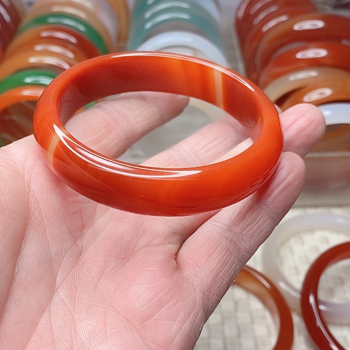 玛瑙/玉髓手镯未镶嵌