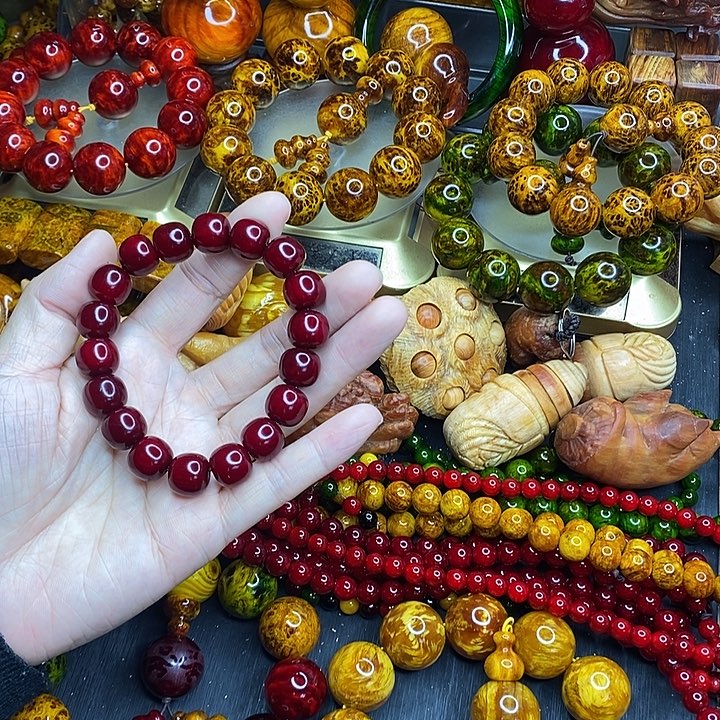 松木琥珀木文玩手串