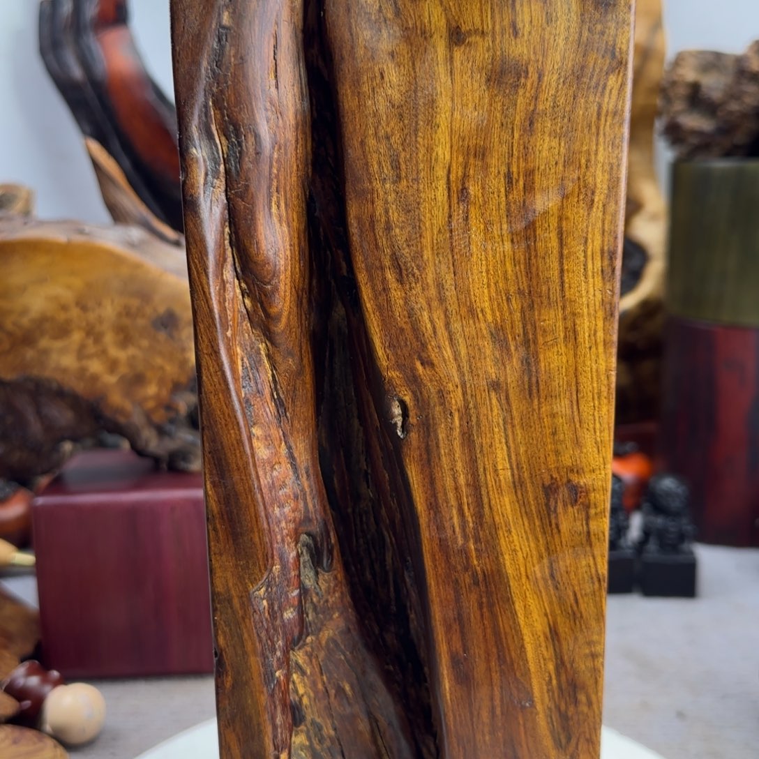 大果紫檀（缅甸花梨）守**兔