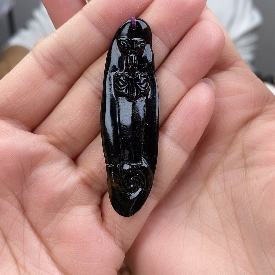 琥珀未镶嵌裸石琥珀