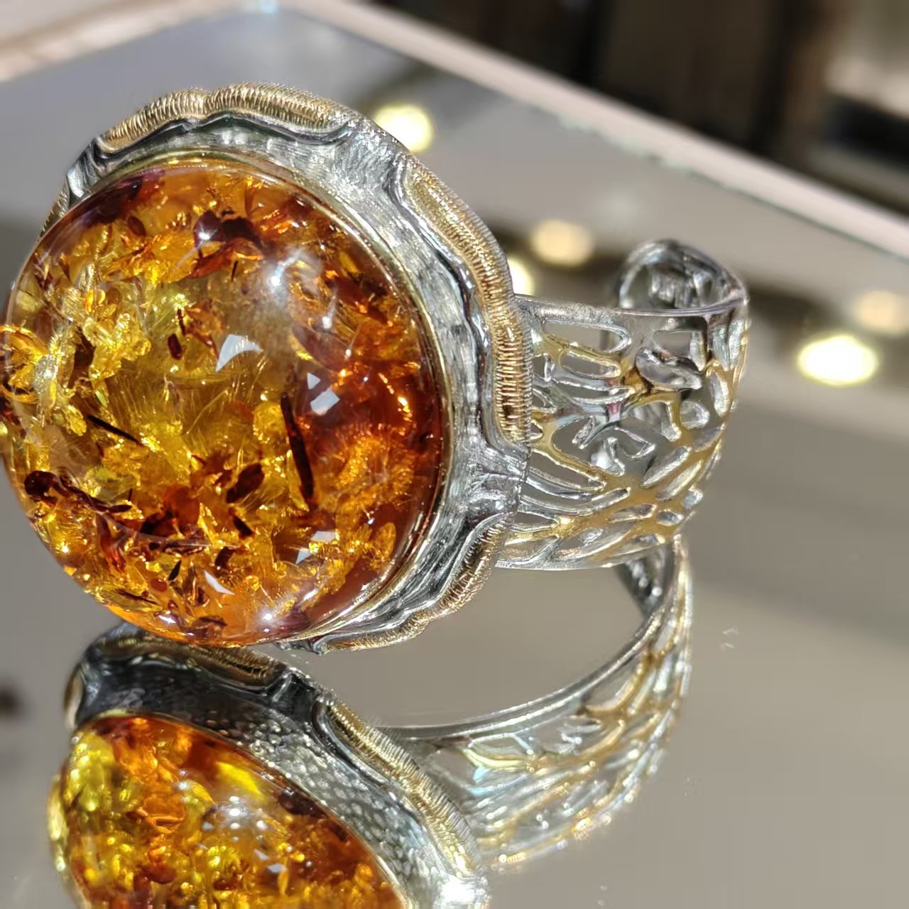 银镶嵌天然琥珀花珀时尚女款手镯