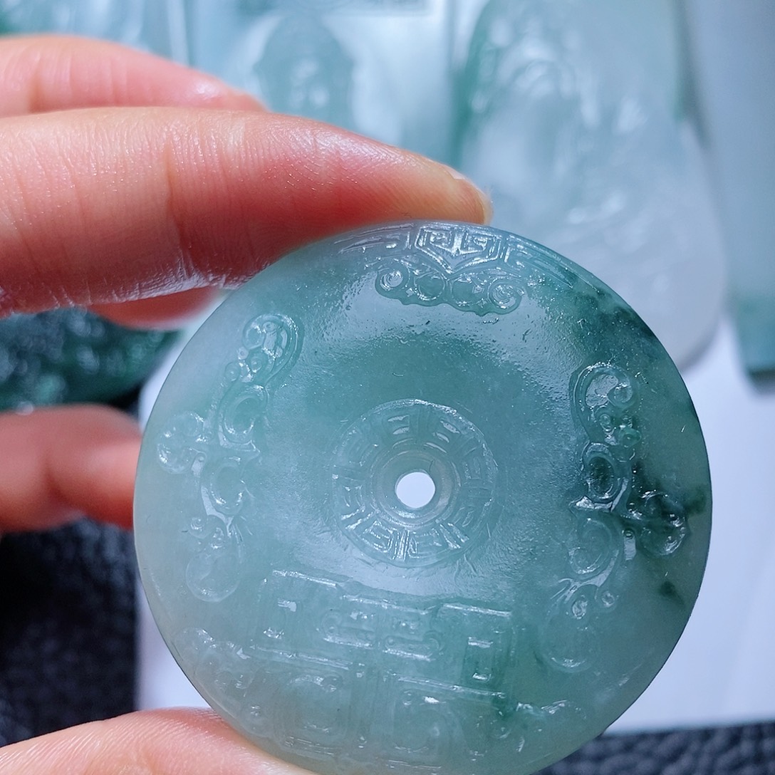 定制翡翠未镶嵌毛货付款后确认抛光