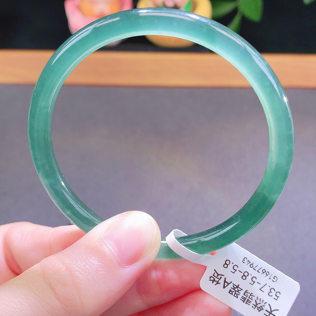 翡翠未镶嵌手镯天然翡翠