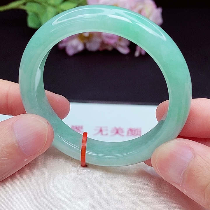 翡翠手镯未镶嵌53.6圈