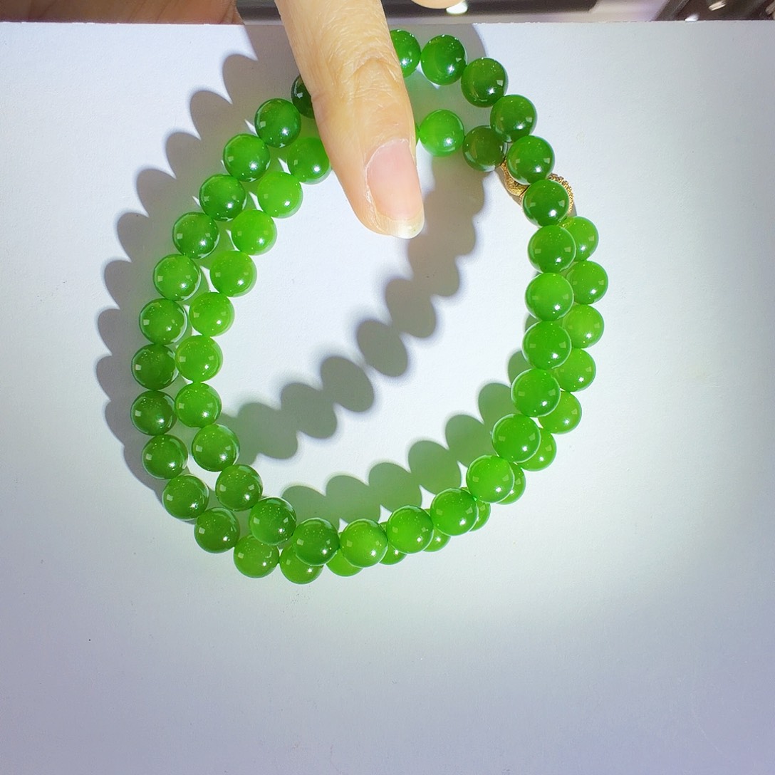 颈饰未镶嵌和田玉（碧玉）依*