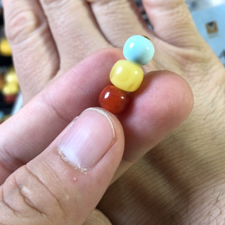 蜜蜡珠宝奇石未镶嵌