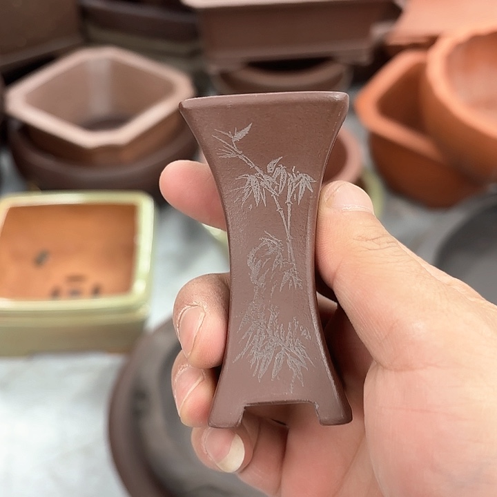 紫砂花盆紫砂的颜色很好看呀