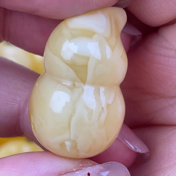 蜜蜡未镶嵌裸石265