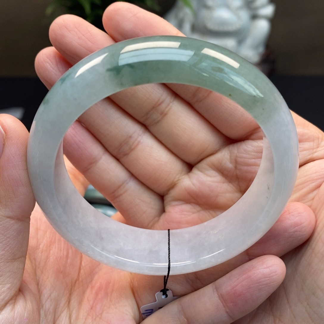 翡翠手镯未镶嵌天然