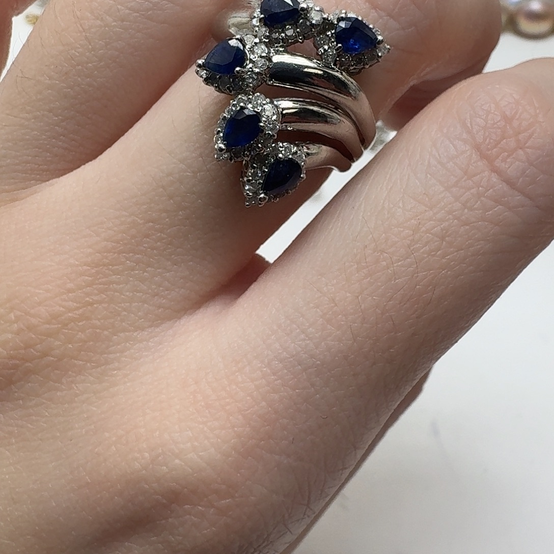 戒指未镶嵌蓝宝石